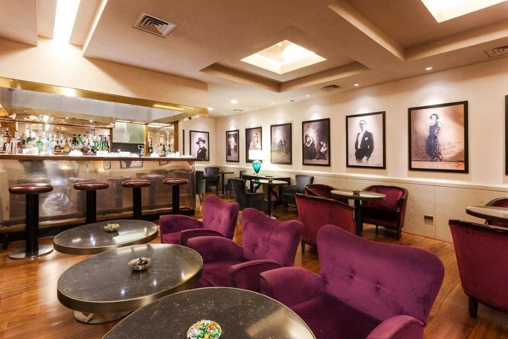 Hotel Accademia 4*