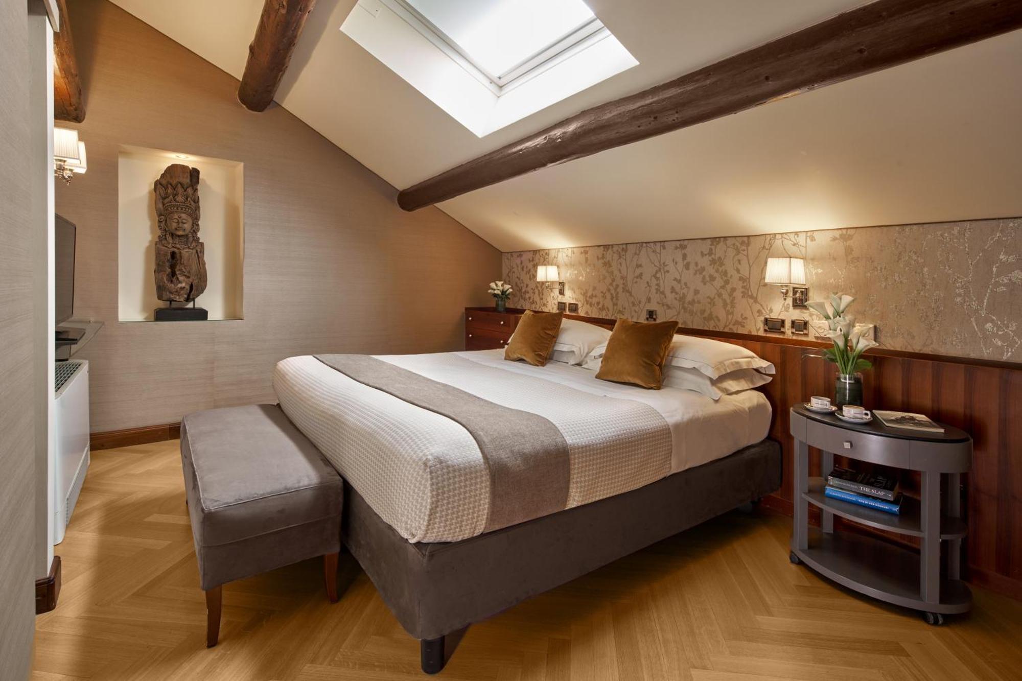 Accademia Hotel