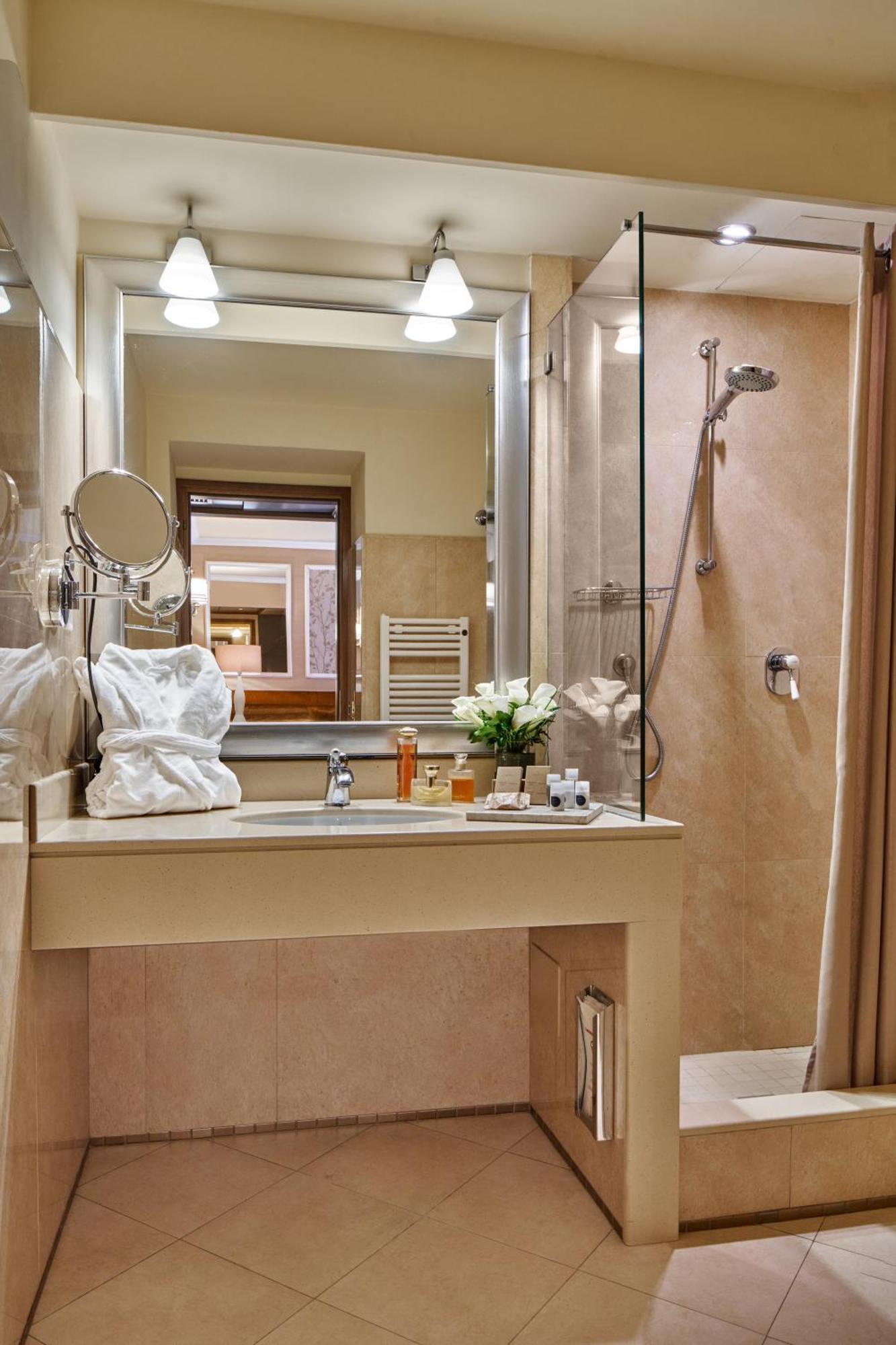 Accademia Hotel 4*