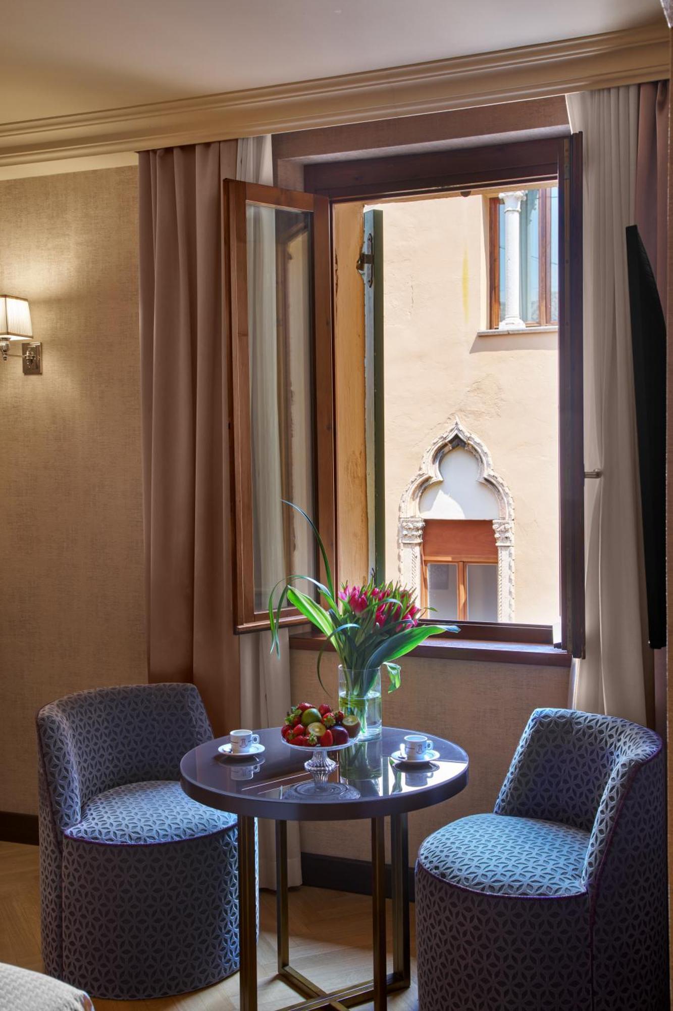 Accademia 4* Verona
